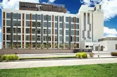 هتل گرند کینگز گیت واتر فونت